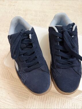 Reebok Men's Navy Suede Sneakers with Light Blue Stripes and Gum Sole